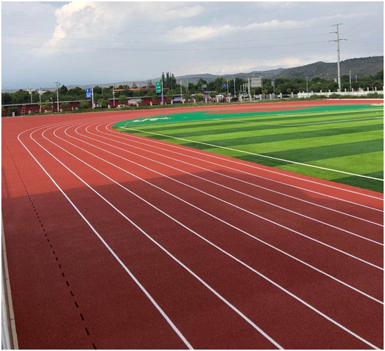 遠(yuǎn)洋環(huán)保塑膠跑道 又建一個(gè)校園混合型跑道標(biāo)桿工程